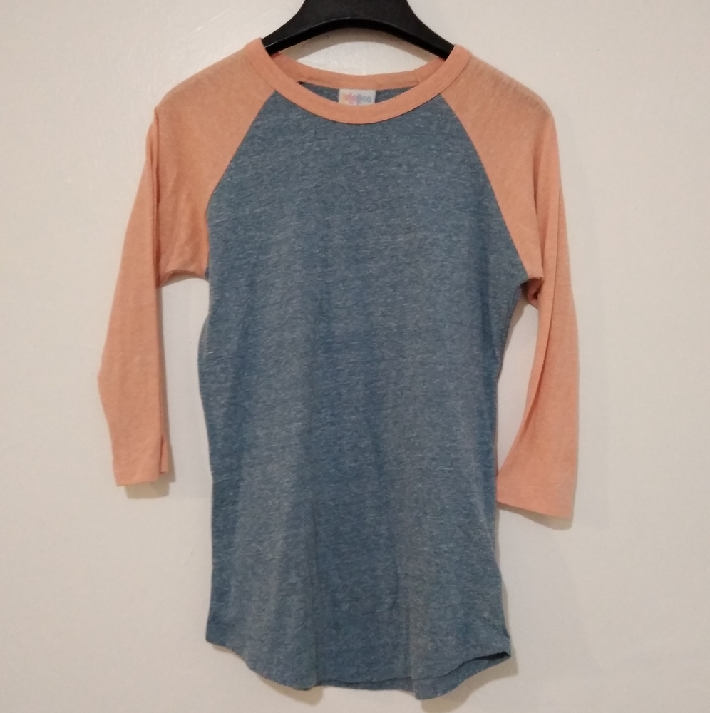 LulaRoe Size XS 3/4 Long Sleeve Top